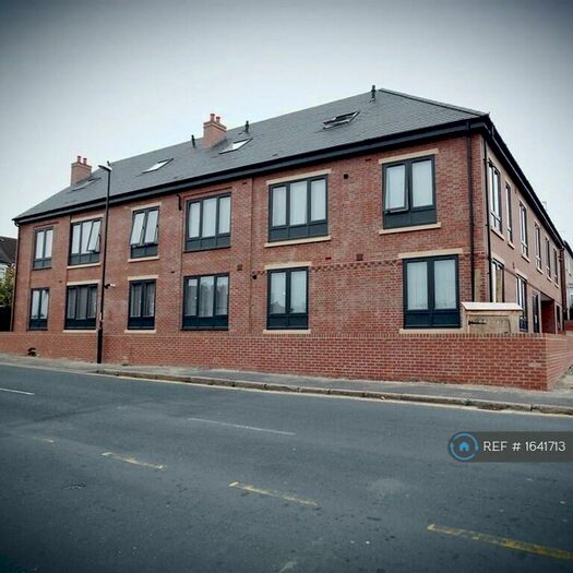 3 Bedroom Flat To Rent In Phoenix Halls, Coventry, CV1