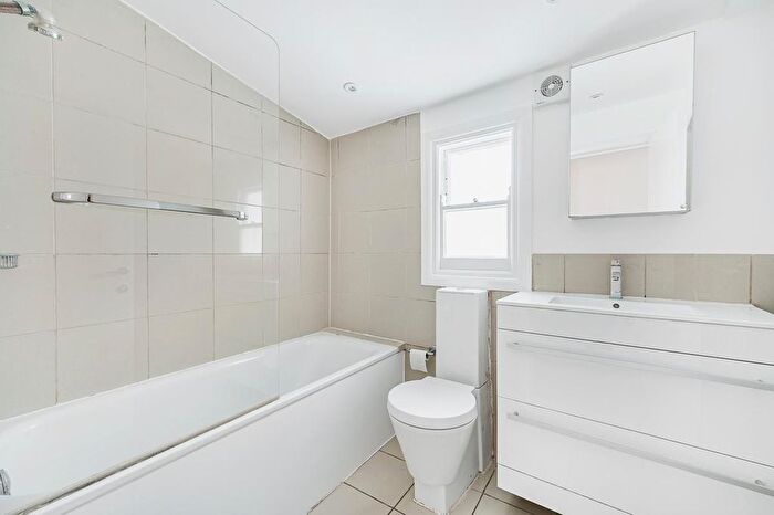 4 Bedroom Terraced House To Rent In Duke Road, London, W4
