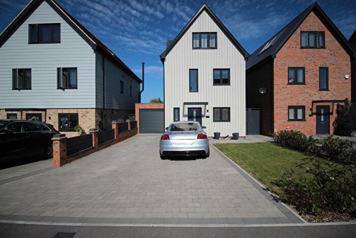 3 Bedroom Detached House For Sale In Queen Bertha Drive, ME12