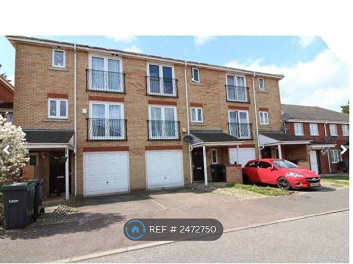 4 Bedroom Terraced House To Rent In Primrose Close, Luton, LU3