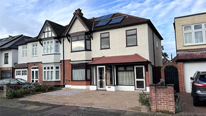 4 Bedroom Semi Detached House For Sale In Crantock Road, Catford, SE6
