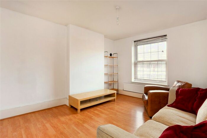 2 Bedroom Flat To Rent In Kingsgate House, Gosling Way, Oval, SW9
