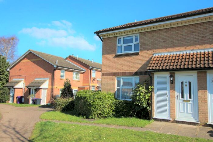 1 Bedroom Maisonette For Sale In Constantine Place, Baldock, SG7