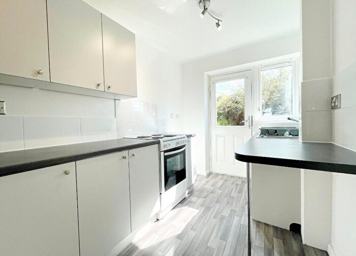 1 Bedroom Ground Maisonette To Rent In River Leys, Cheltenham, GL51