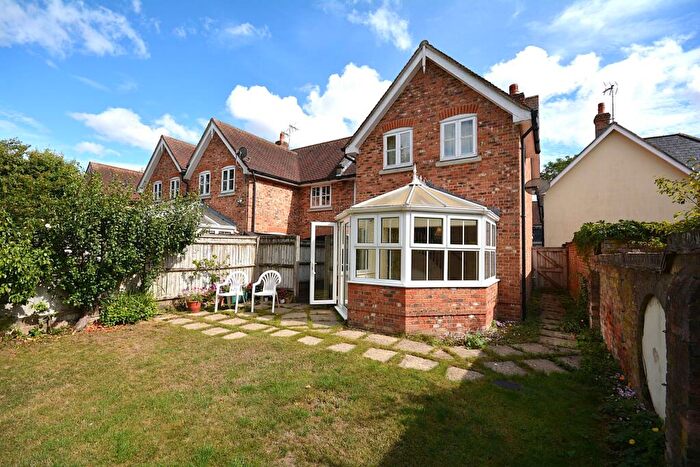 2 Bedroom Mews For Sale In Augustine Mews, Great Missenden, HP16