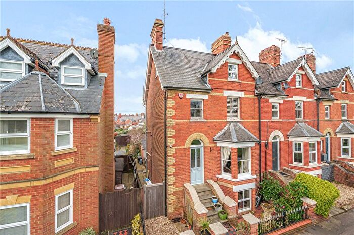 4 Bedroom Town House For Sale In Fairview Road, Wokingham, Berkshire, RG40
