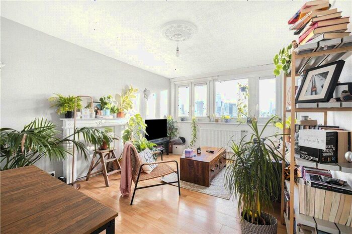 2 Bedroom Apartment To Rent In Central Street, London, EC1V