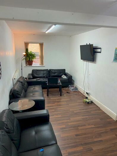 11 Bedroom Property To Rent In Everett Road, Manchester, M20