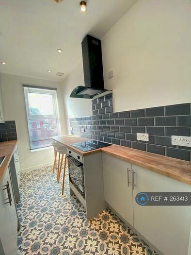 3 Bedroom Maisonette To Rent In Whitegate Drive, Blackpool, FY3