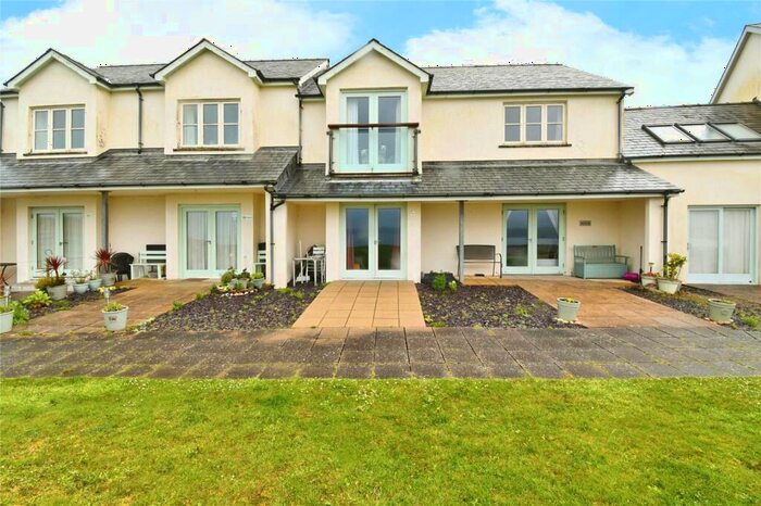1 Bedroom Flat For Sale In Golf Course Road, Newport, Pembrokeshire, SA42