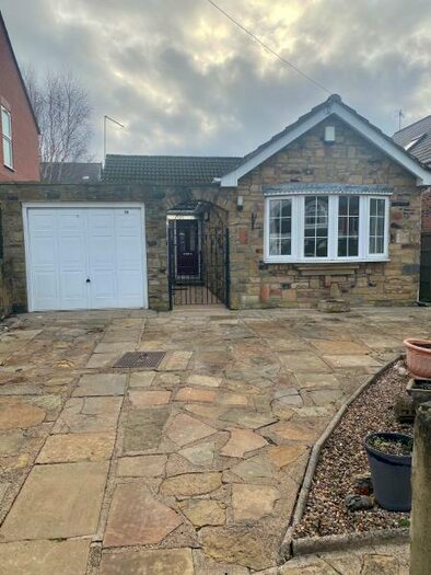 2 Bedroom Bungalow To Rent In Roper Avenue, West Yorkshire, Leeds, LS8