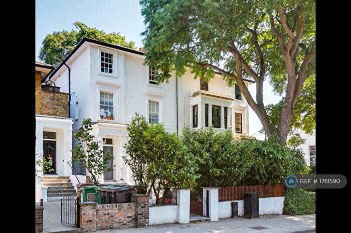 3 Bedroom Flat To Rent In Camden, London, NW1