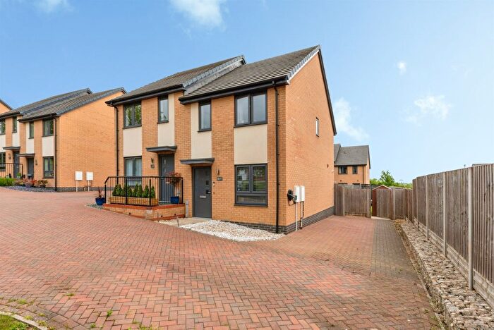 2 Bedroom Semi-Detached House For Sale In Easthorpe Road, Great Gonerby, Grantham, NG31