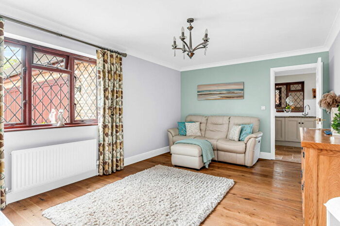 5 Bedroom Detached House For Sale In Ferry Road, North Fambridge, Chelmsford, CM3