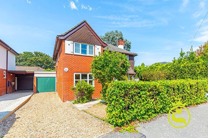 4 Bedroom Detached House For Sale In Pearce Gardens, Lilliput, Poole, BH14