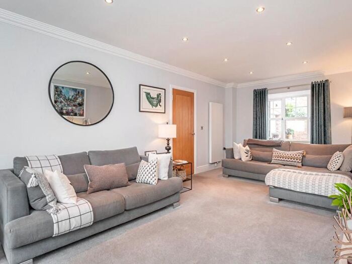 5 Bedroom Detached House For Sale In Myers Croft, Horbury, Wakefield, WF4