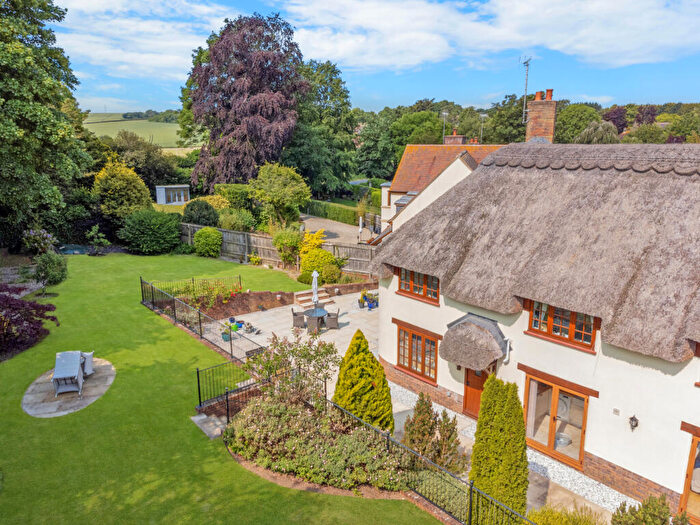 4 Bedroom Detached House For Sale In Broadmayne, Dorset, DT2