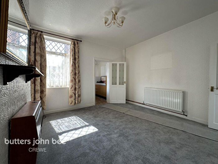 2 Bedroom Terraced House To Rent In South Street, Crewe, CW2