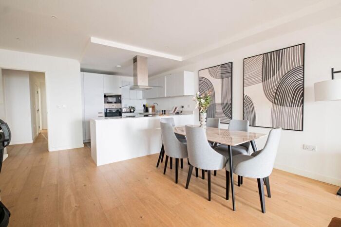 2 Bedroom Flat To Rent In A Rodney Street London, N1