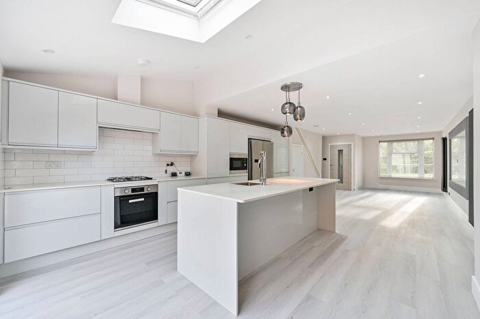 3 Bedroom Terraced House To Rent In Yeomans Mews, Whitton, Isleworth, TW7