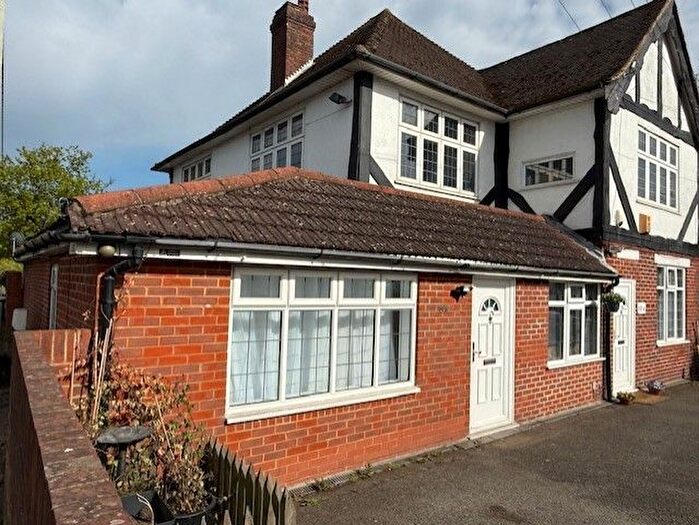 2 Bedroom Detached House To Rent In Coulsdon Road, Old Coulsdon, Surrey, CR5