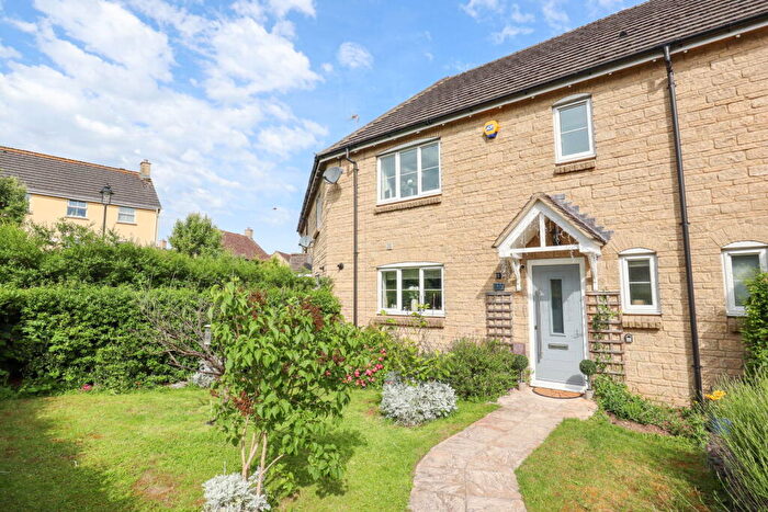 3 Bedroom Terraced House For Sale In Nuthatch Road, Calne, SN11