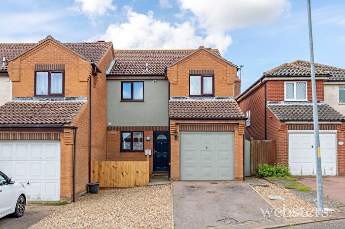 3 Bedroom Semi Detached House For Sale In Collingwood Drive, Mundesley, NR11