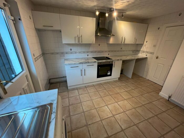 3 Bedroom Terraced House To Rent In Lime Crescent, Cumbernauld, North Lanarkshire, G67