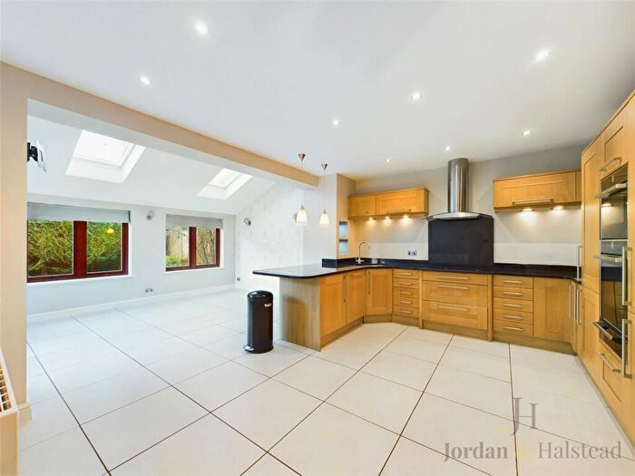 4 Bedroom Detached House To Rent In Medway Close, Wilmslow, Cheshire, SK9