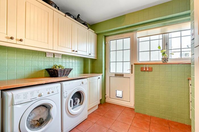8 Bedroom Equestrian Facility For Sale In Oldstairs Road, Kingsdown, Deal, Kent, CT14