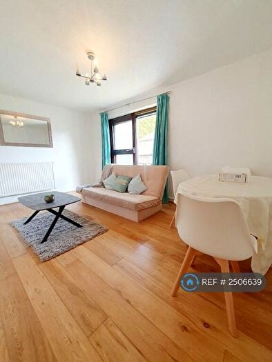 2 Bedroom Flat To Rent In Sussex Way, London, N19