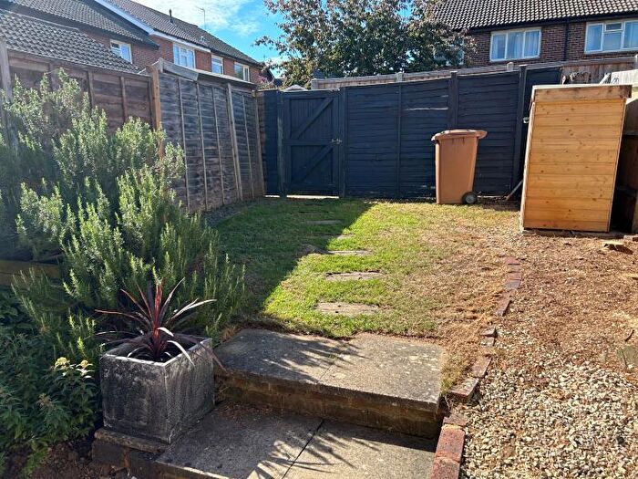 1 Bedroom Maisonette To Rent In Harms Grove, Merrow, Guildford, GU4
