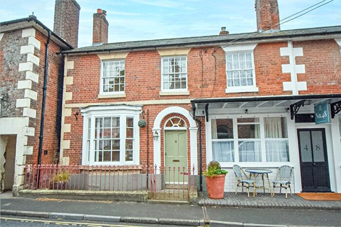 2 Bedroom End Of Terrace House To Rent In High Street, Pewsey, Wiltshire, SN9