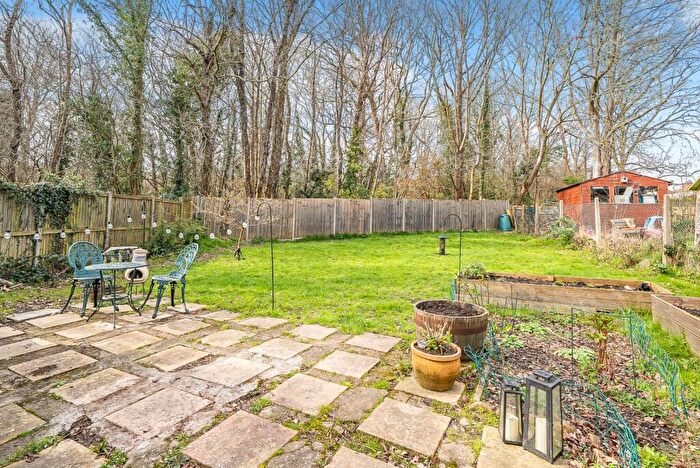 2 Bedroom Flat For Sale In Eynsford Close, Petts Wood, Orpington, BR5