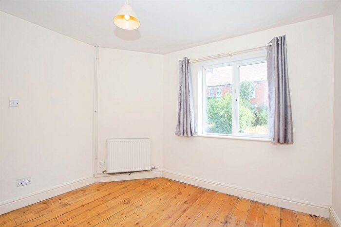 3 Bedroom Detached Bungalow For Sale In St. Michaels Avenue, Yeovil, BA21