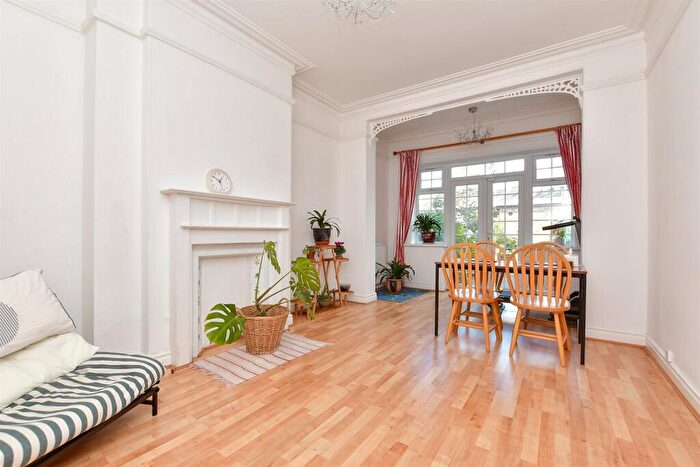 7 Bedroom Semi Detached House For Sale In Sanderstead Road, South Croydon, Surrey, CR2