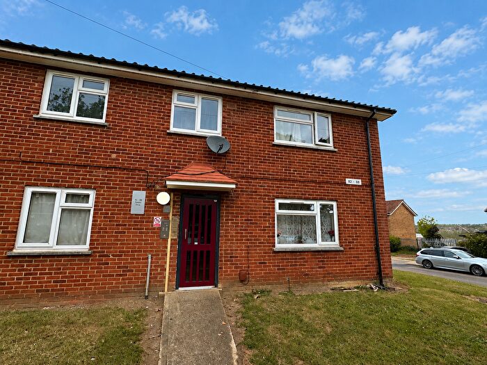 2 Bedroom Flat For Sale In Swale Drive, Northampton, NN5