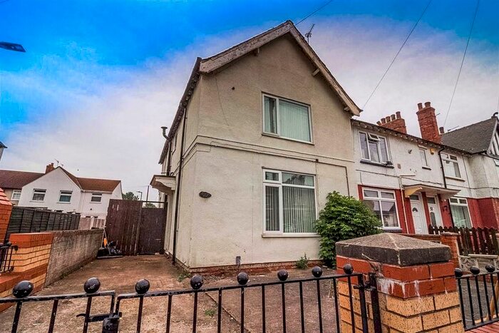 3 Bedroom Terraced House To Rent In The Avenue, Bentley, DN5