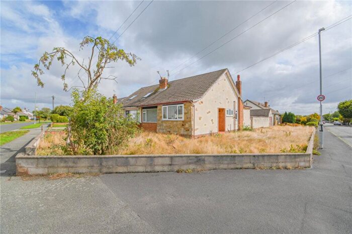 2 Bedroom Bungalow For Sale In Kentmere Drive, Pensby, Wirral, CH61