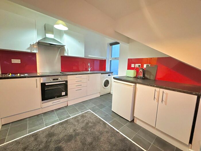 1 Bedroom Flat To Rent In Marley Street, Leeds, West Yorkshire, LS11