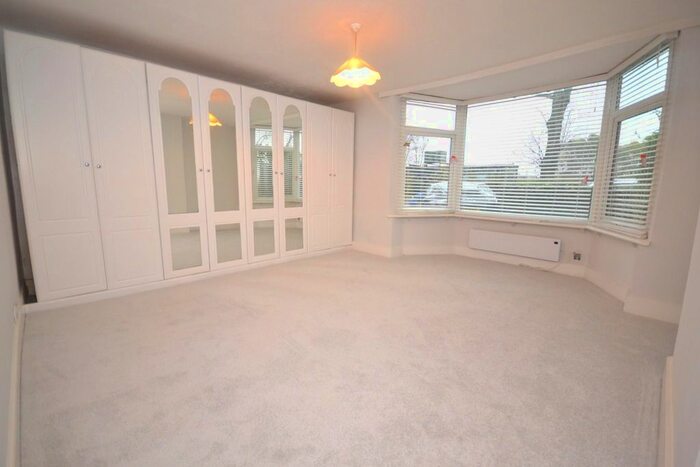 1 Bedroom Flat To Rent In Kentwood Hill, Tilehurst, Reading, RG31