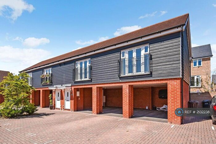 2 Bedroom Flat To Rent In Minchin Road, Romsey, SO51