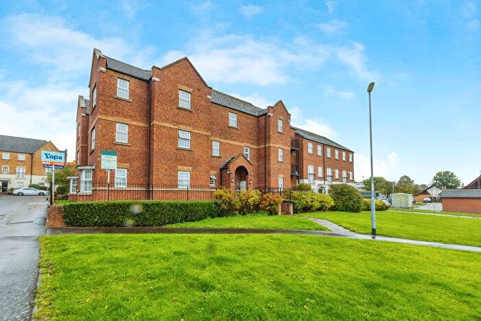 2 Bedroom Flat For Sale In Fulmen Close, Lincoln, LN1