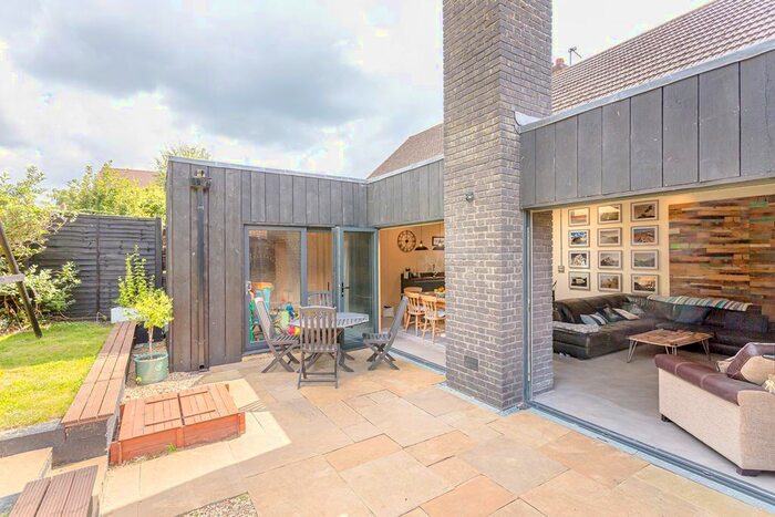 4 Bedroom Semi-Detached House To Rent In Butterfield Lane, St Albans, AL1