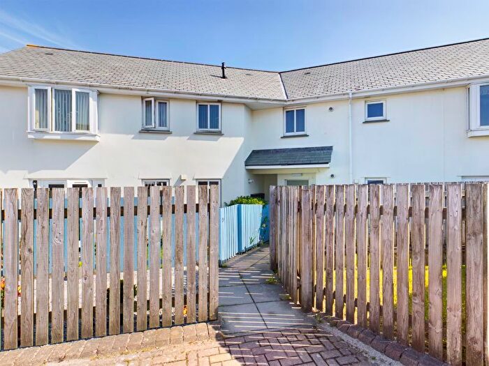 2 Bedroom Flat To Rent In Gweal Pawl, Redruth, TR15