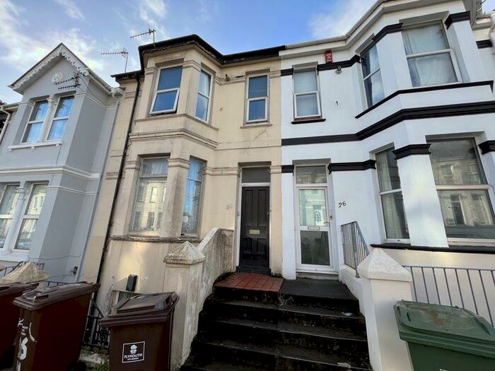 1 Bedroom Flat To Rent In Ashford Road - Spacious One Bedroom Flat With A Private Roof Terrace, PL4