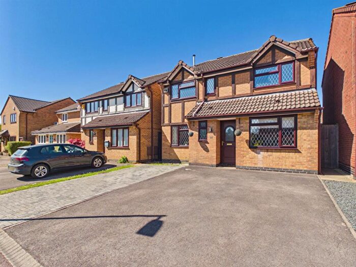 5 Bedroom Detached House For Sale In Foxleigh Crescent, Longlevens, Gloucester, GL2