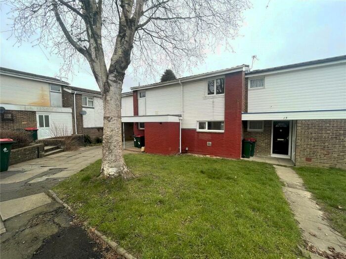 4 Bedroom End Of Terrace House To Rent In Richardson Court, Chadwick Close, Crawley, West Sussex, RH11