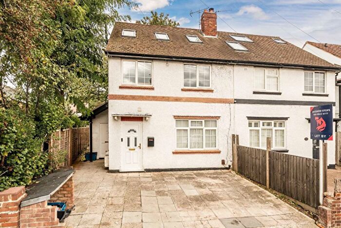 2 Bedroom Flat To Rent In Wilcox Road, Teddington, TW11