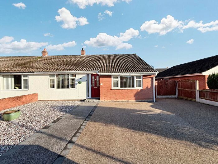 3 Bedroom Semi-Detached Bungalow For Sale In Acredale Road, Carlisle, CA2